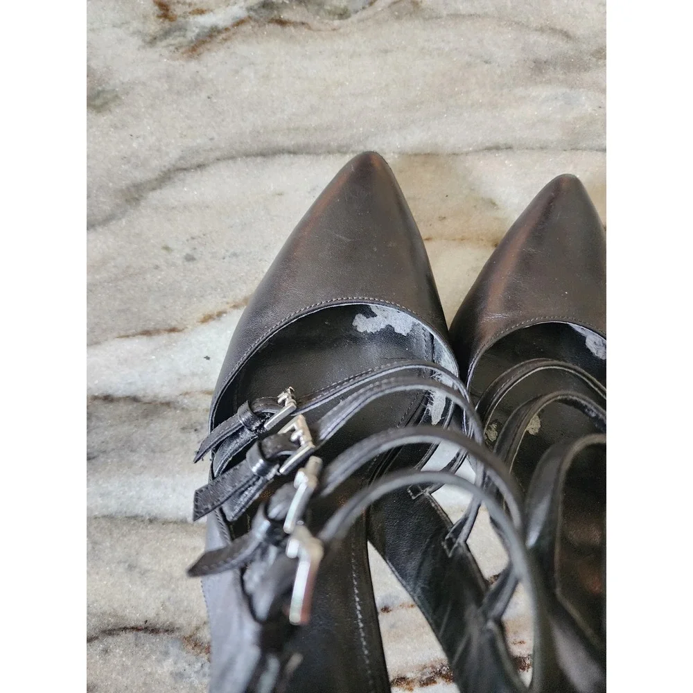 Michael Kors‎ Black Leather Cage Buckle Strappy Pointed Toe Pumps Heels Size 8M